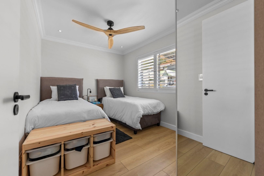 4 Bedroom Property for Sale in Sea Point Western Cape